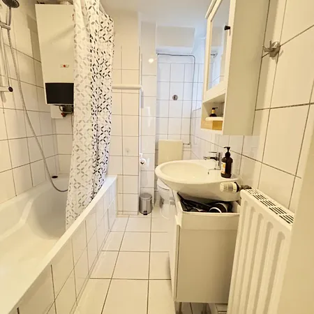 Cozy Apartment In Hannover Central Extérieur photo
